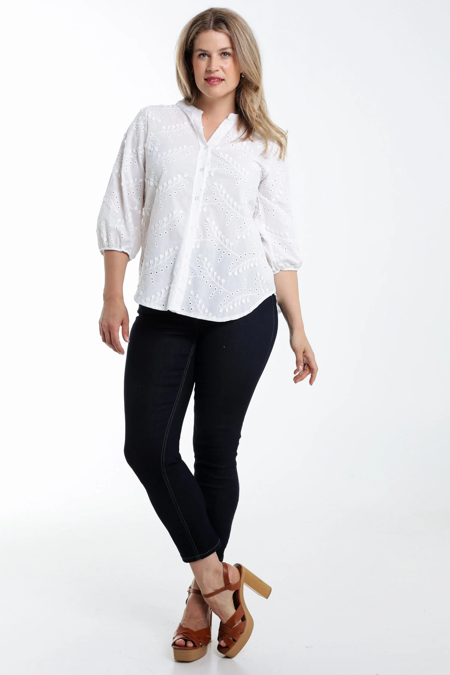Blouse en coton unie avec fleurs brodées - Image 9